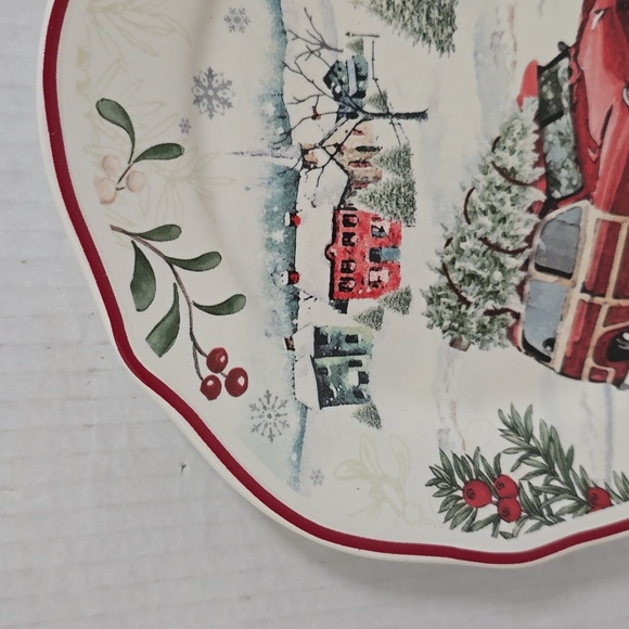 Set of 4 Better Homes and Garden Festive Holiday Plates - Picture 4 of 16